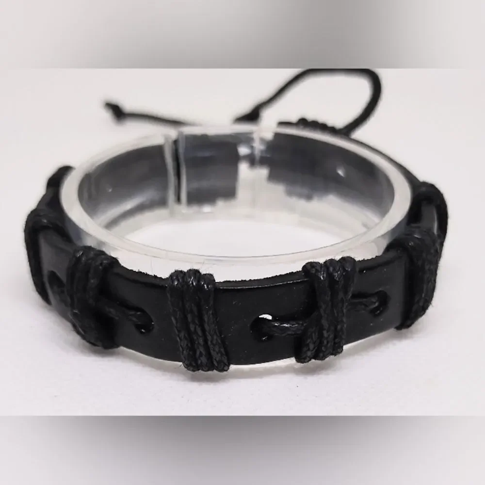 Men's‎ leather bracelet braided black new e50